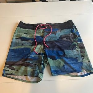 Men’s Lululemon shorts size 34